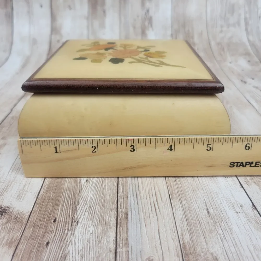 Vintage Reuge White Inlaid Wood Floral Jewelry Musical Box C'est Si Bon Italy